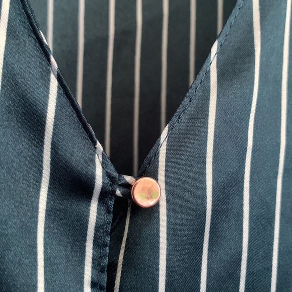 Beautiful Navy Blue and White Striped Short Sleeve Bronze Button Pajama Set 2pc - Picture 4 of 11